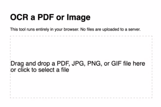 网站顶部的标题是“OCR a PDF or Image - This tool runs entirely in your browser. No files are uploaded to a server.”下面是一个虚线框，框内的文字提示“将 PDF、JPG、PNG 或 GIF 文件拖放至此处，或点击选择文件。”
