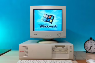 奔腾 2 Windows 98 复古电脑